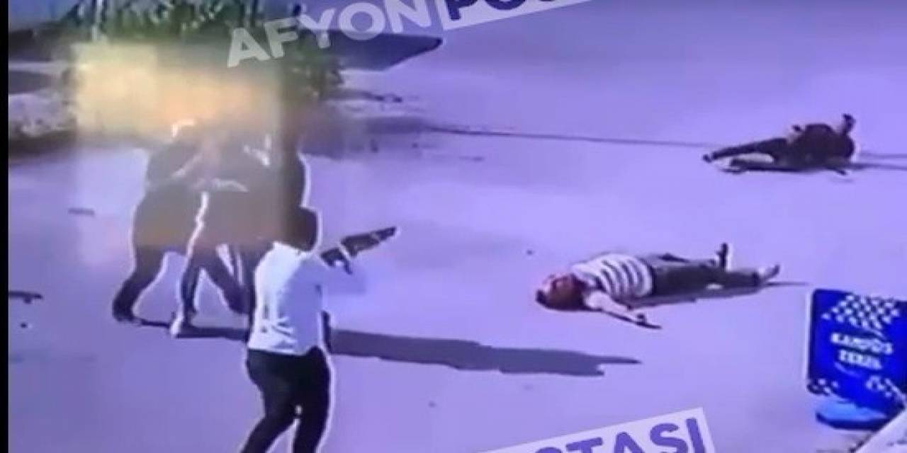 Cinayetin Ortaya Çıkan Güvenlik Kamerası Görüntüleri Görenleri Dehşete Düşürdü