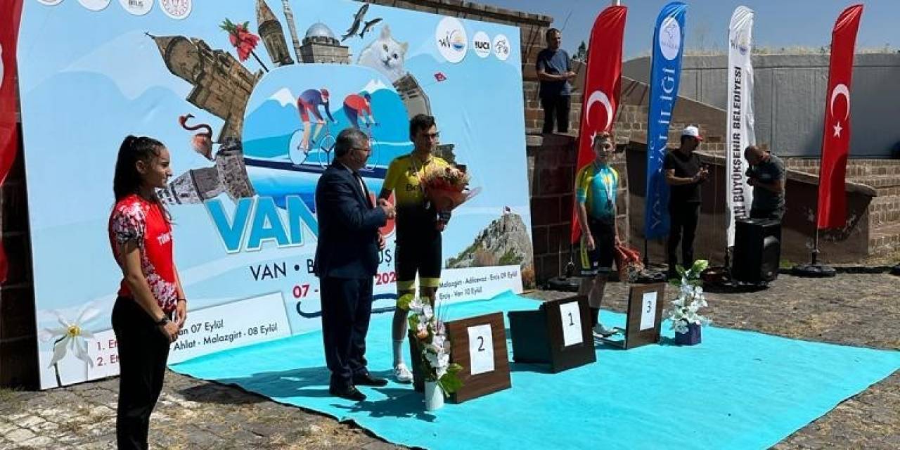 "Tour Of Van" Uluslararası Bisiklet Yarışı Devam Ediyor