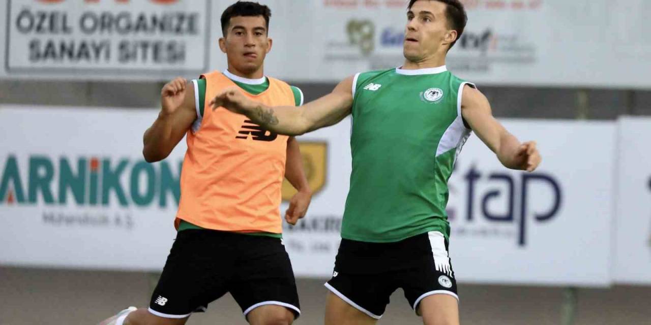 Konyaspor’da Yeni Transfer Oliveira İlk Antrenmanına Çıktı