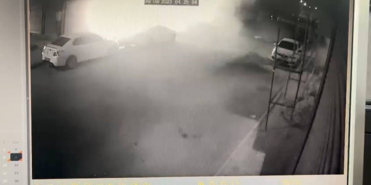 Tekstil Dükkanındaki Patlama Anı Kamerada