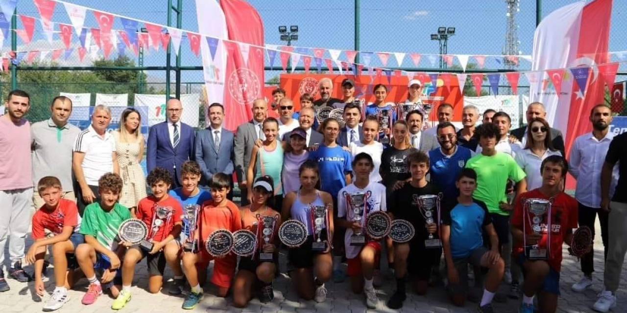Erzincan Ergan Cup Tenis Turnuvası Sona Erdi