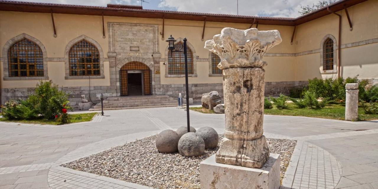 Sivas’ta Müzelere Ziyaretçi Sayısı Yarım Milyonu Geçti