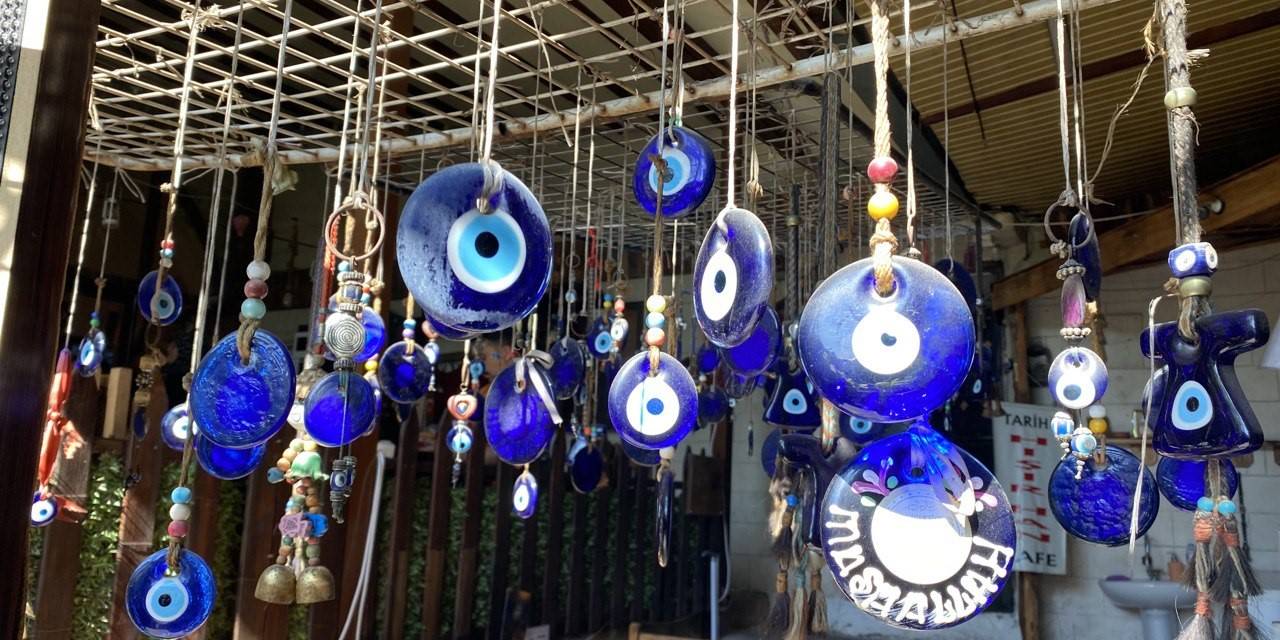 5 Asırlık Kapalı Çarşı’yı Gezenler Hışır Han’ın Serin Avlusunda Tarihe Tanıklık Ediyor