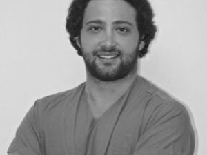 ’Porselen Lamineler’le Gülmekten Korkmayın