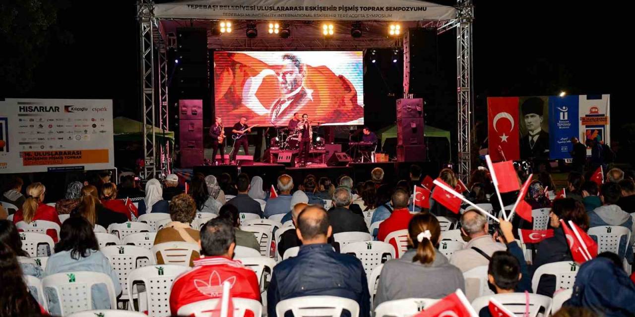 Müzikseverler İmançer İle Keyifli Bir Akşam Geçirdi