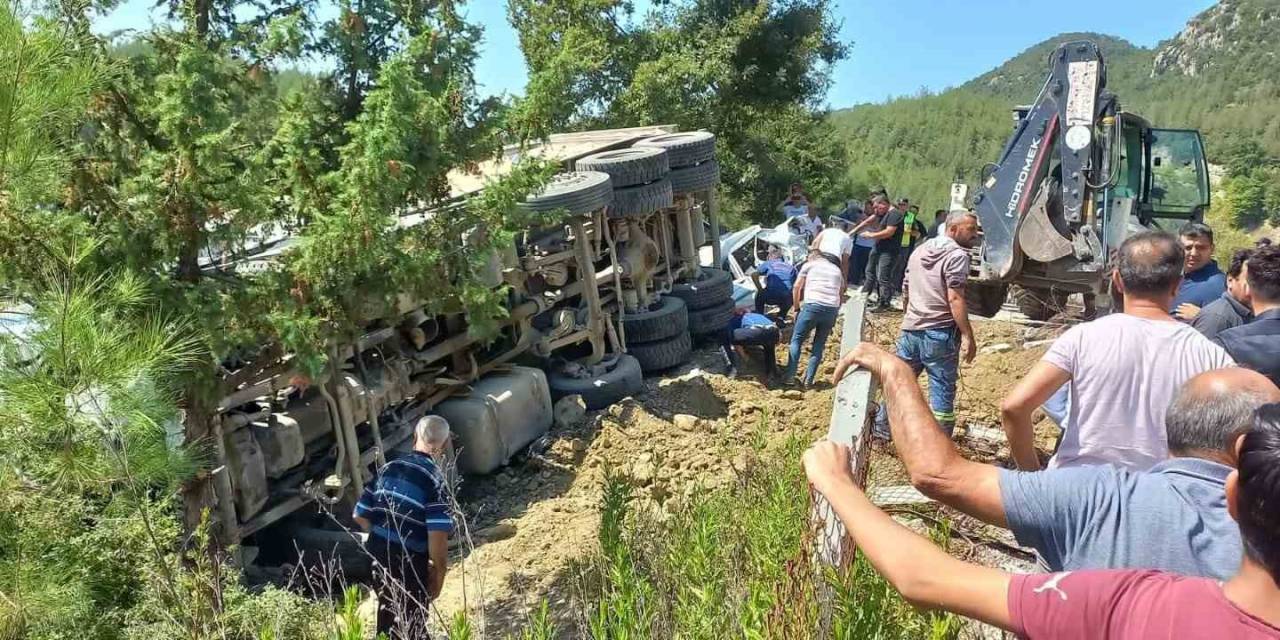 Kahramanmaraş’ta Freni Patlayan Kamyon Kalabalığın Arasına Daldı: 5 Ölü, 25 Yaralı