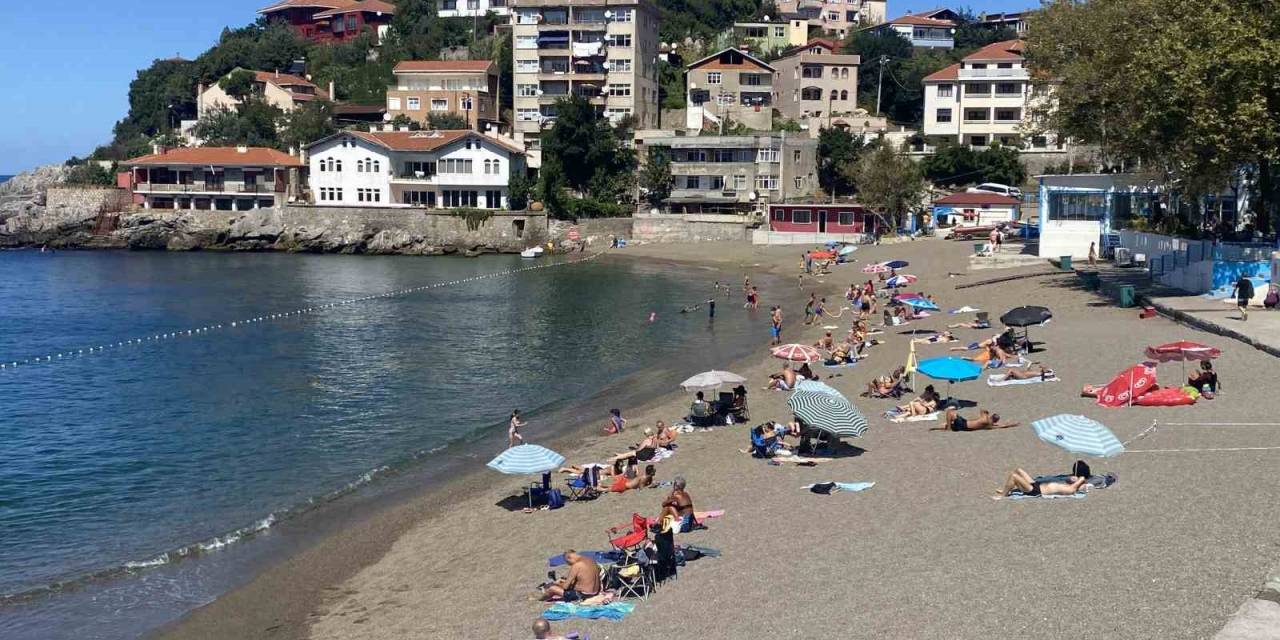 Sıcak Havayı Gören Oraya Koştu