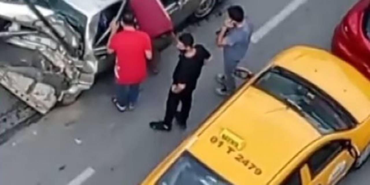 Adana’da Zincirleme Trafik Kazası: 2’si Çocuk 3 Yaralı