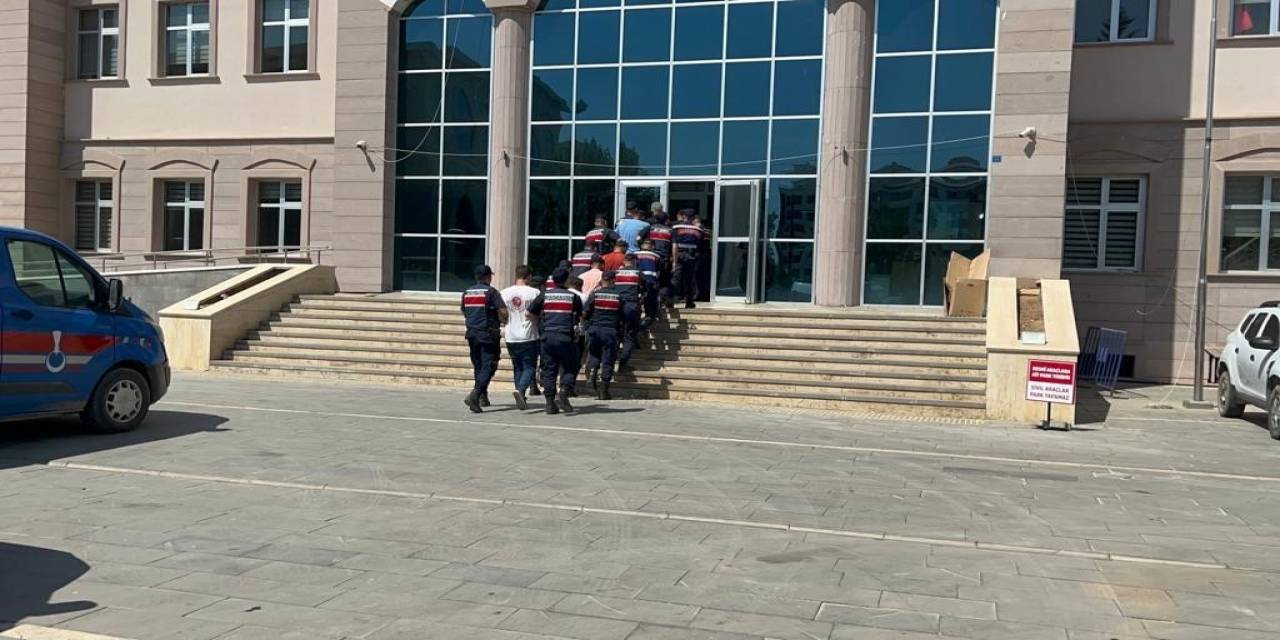 Tcdd’den Kablo Çalan Hırsızlara Suçüstü