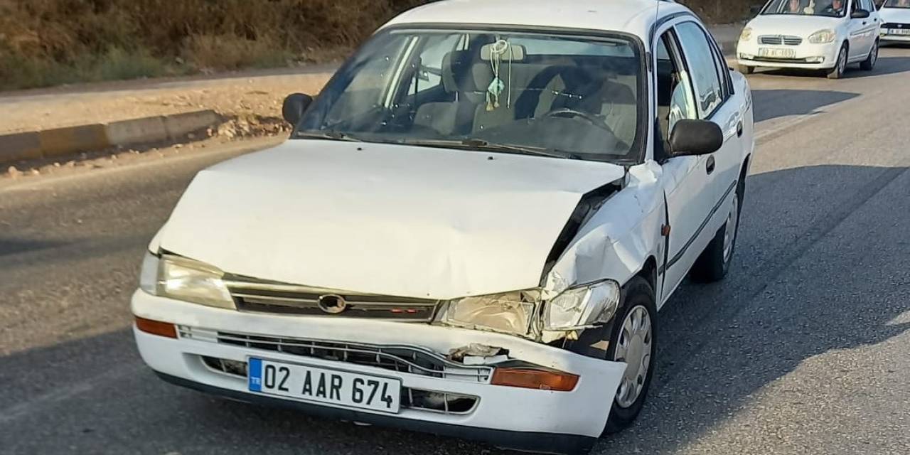 Otomobil Polis Aracına Arkadan Çarptı: 2 Yaralı