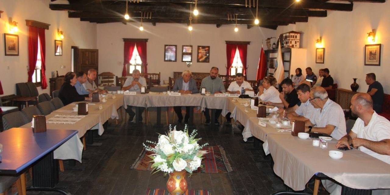 Osmaneli’de Eylül Ayı Olağan Belediye Meclis Toplantısı Gerçekleştirildi