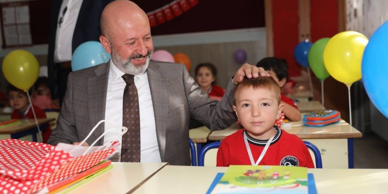 Başkan Çolakbayrakdar: "Eğitim İçin Tüm İmkanlarımızı Seferber Ediyoruz"