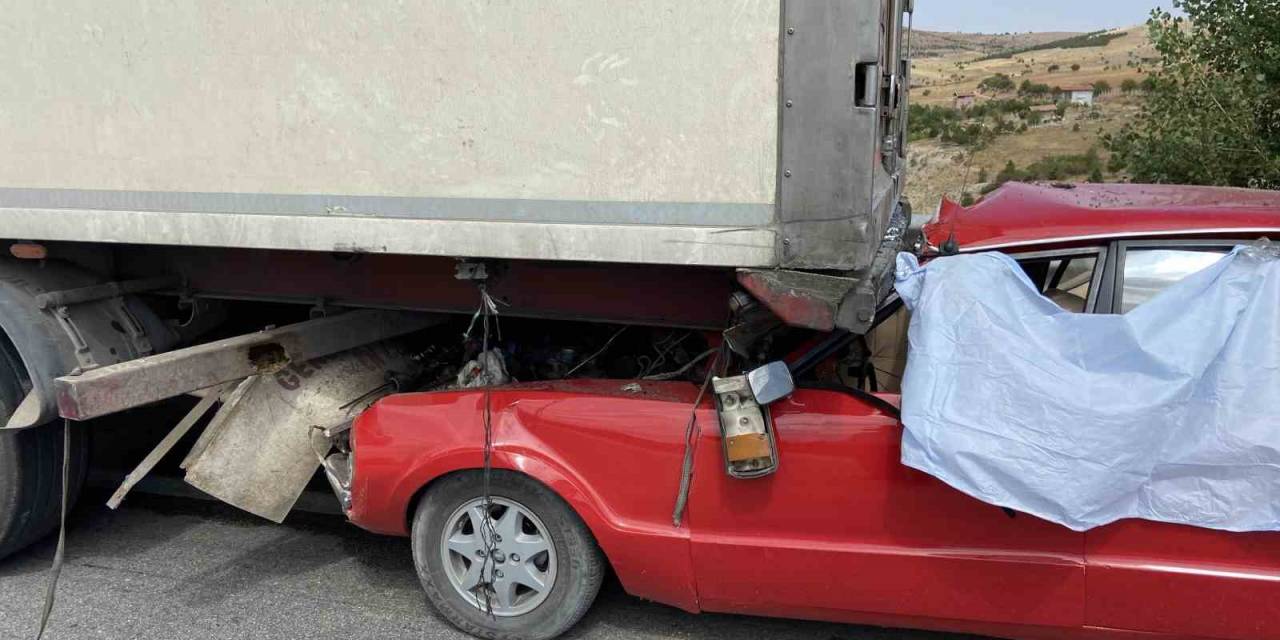 Kocasının Öldüğü Kazada Ağır Yaralanan Kadın Da Hayatını Kaybetti