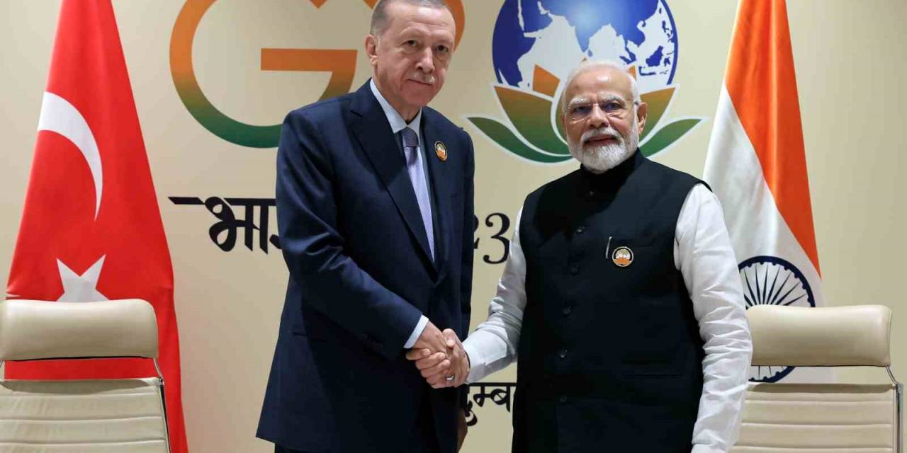 Cumhurbaşkanı Erdoğan, Hindistan Başbakanı Modi İle Bir Araya Geldi