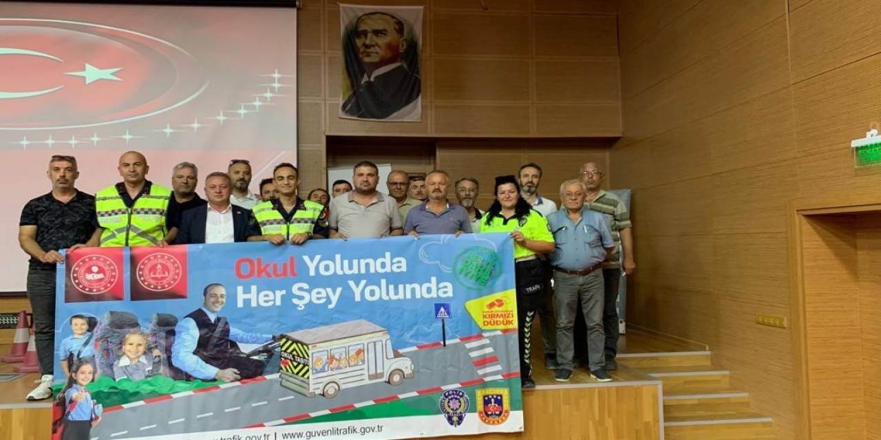 Edirne Polisinden Servis Şoförlerine Seminer