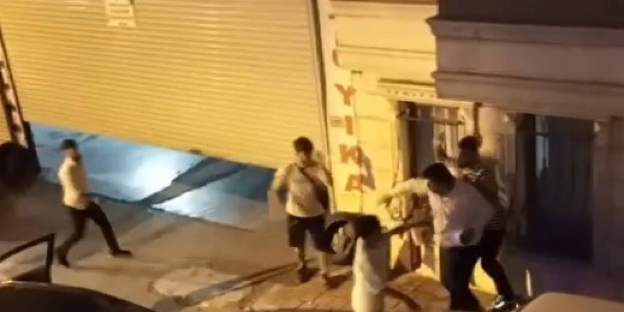Fatih’te İki Ailenin Kavgasında Yumruklar Konuştu: 1 Yaralı