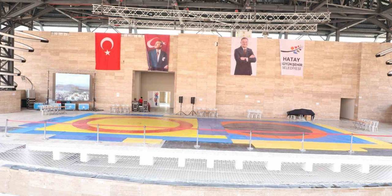 Enkaz Kentte 7 Farklı Ülkeden Sporcular Mindere Çıkacak