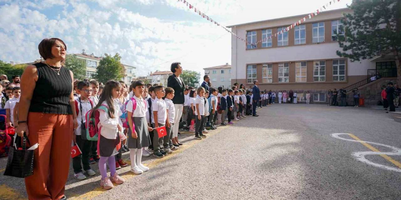 Okula Gelen Veliler İle Ziyaretçilerin Kayıtları Tutulacak