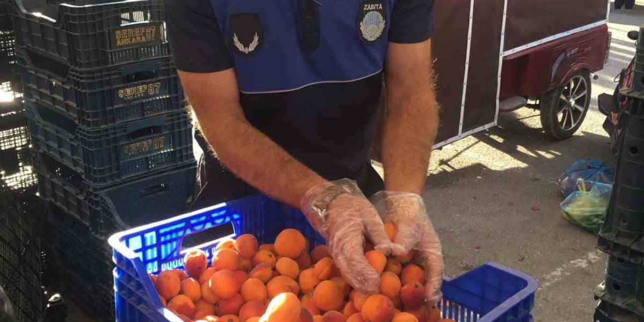 Zabıta Ekipleri Pazar Yerlerindeki Denetimlerini Artırdı