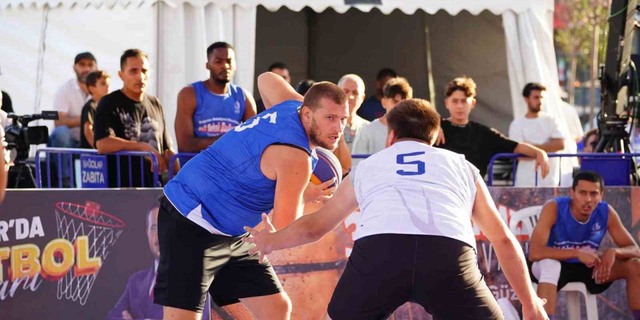 Bağcılar Belediyesi’nin Düzenlediği 3x3 Basketbol Turnuvası Sona Erdi