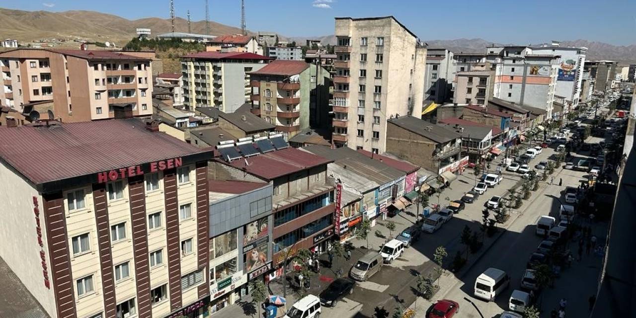 Irak’ın Kerkük Kentinde 4,8 Büyüklüğünde Yaşanan Deprem Hakkari Ve İlçelerinde De Hissedildi