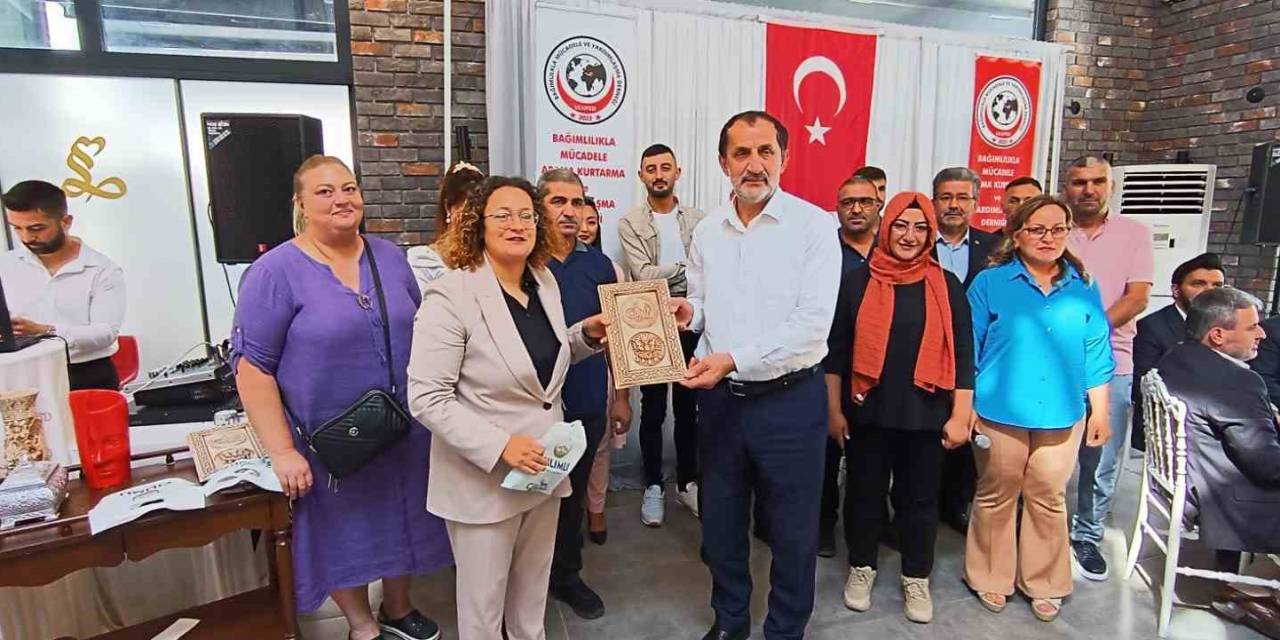 Bağımlılıkla Mücadele Edenler Ödüllerini Aldı