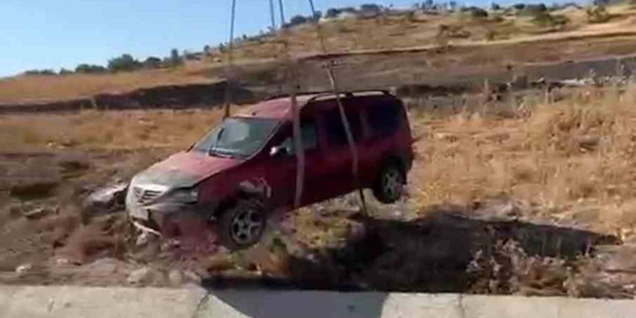 Siirt’te Otomobil Takla Attı: 2 Yaralı
