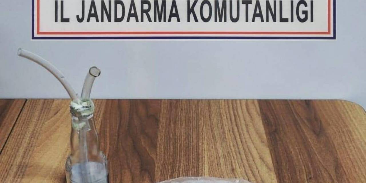 Şapkadan Uyuşturucu Çıktı