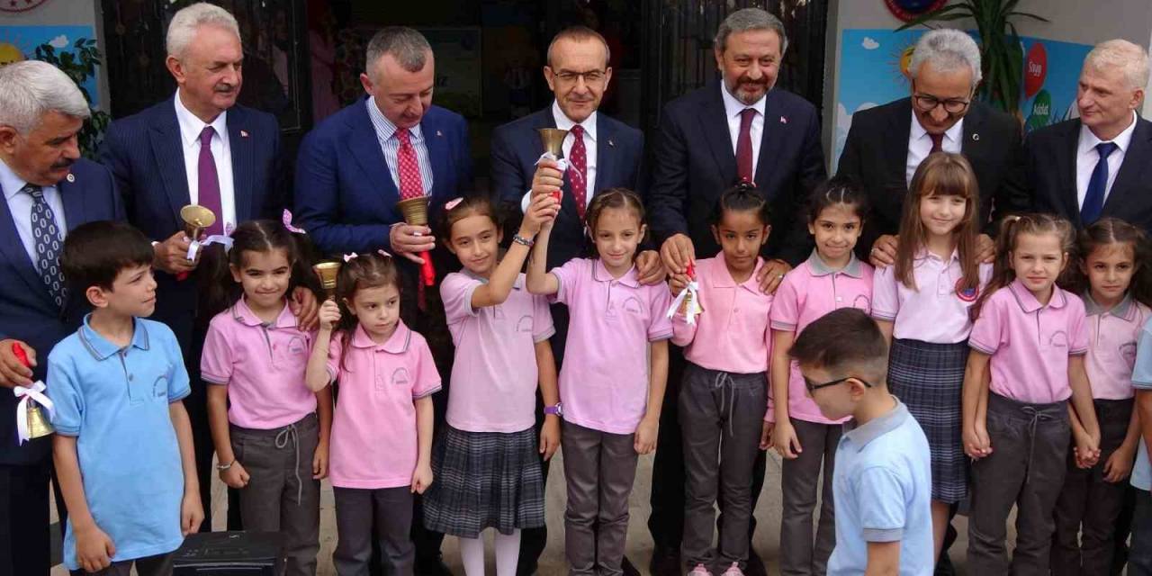 Kocaeli’de Öğrenciler Ders Başı Yaptı