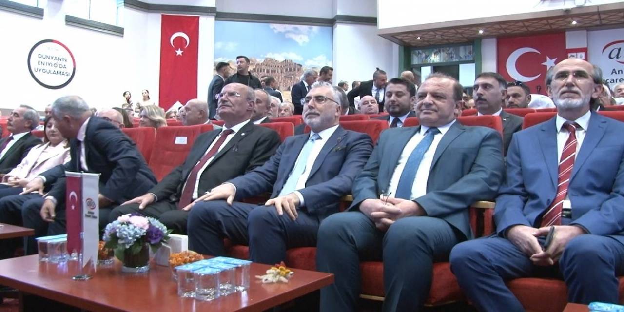 Bakan Işıkhan: “Aktarlık Ve Çiçekçilik Mesleklerinde Çalışma Şartlarını İyileştirmeyi Hedeflemekteyiz”