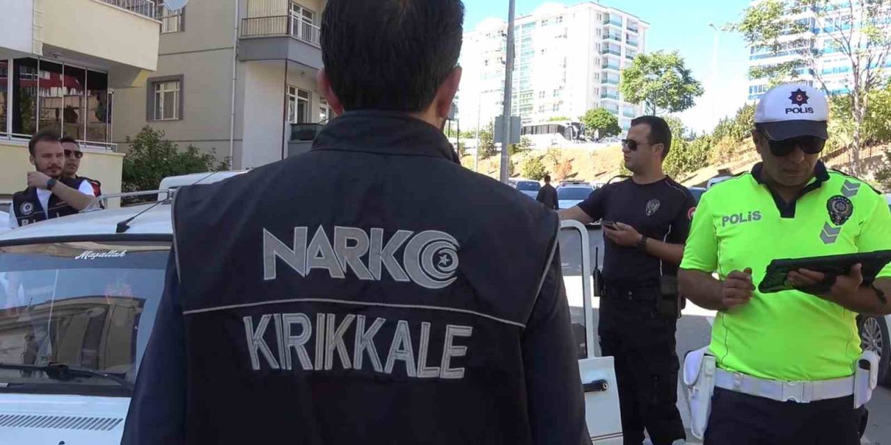 Emniyetten Sıkı Denetim: Okullar Abluka Altında