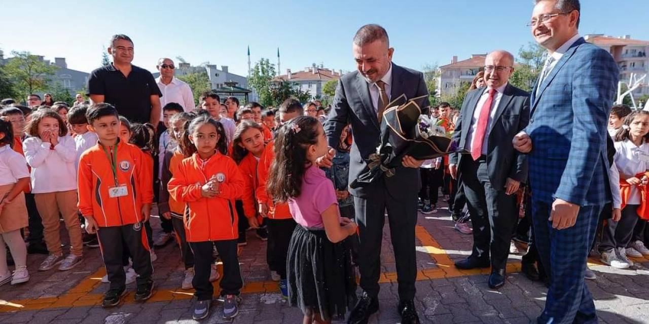 Sincan’da Yeni Eğitim Ve Öğretim Yılının İlk Ders Zili Çaldı