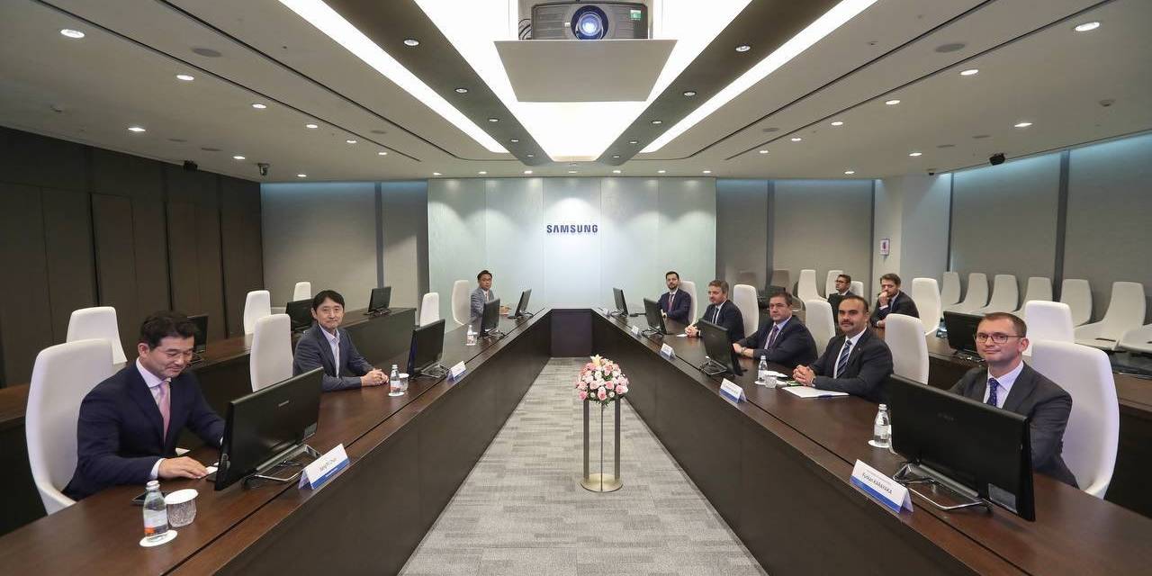 Bakan Kacır, Güney Kore’de Küresel Markaların Yöneticileri İle Buluştu