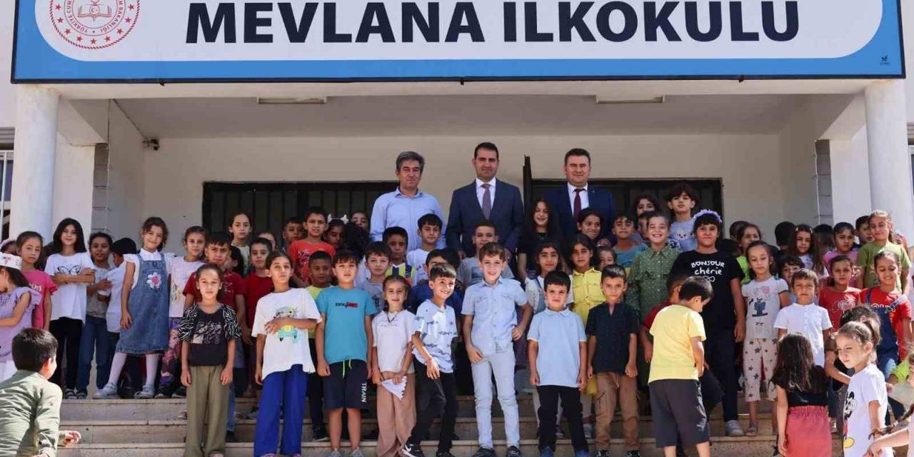 Gap’tan Öğrencilere Kırtasiye Yardımı