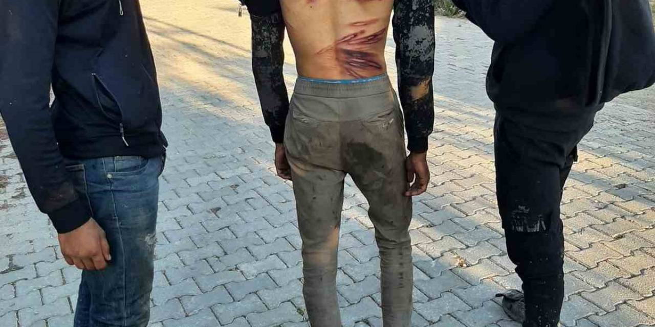 Yunan Askerleri Dövdüğü Göçmenleri Yarı Çıplak Gönderdi