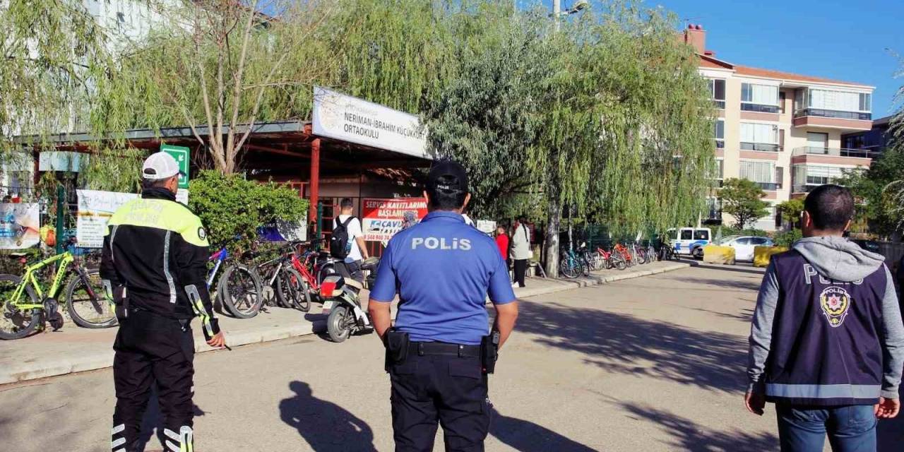 Afyonkarahisar’da Okul Çevrelerinde Denetim Başladı