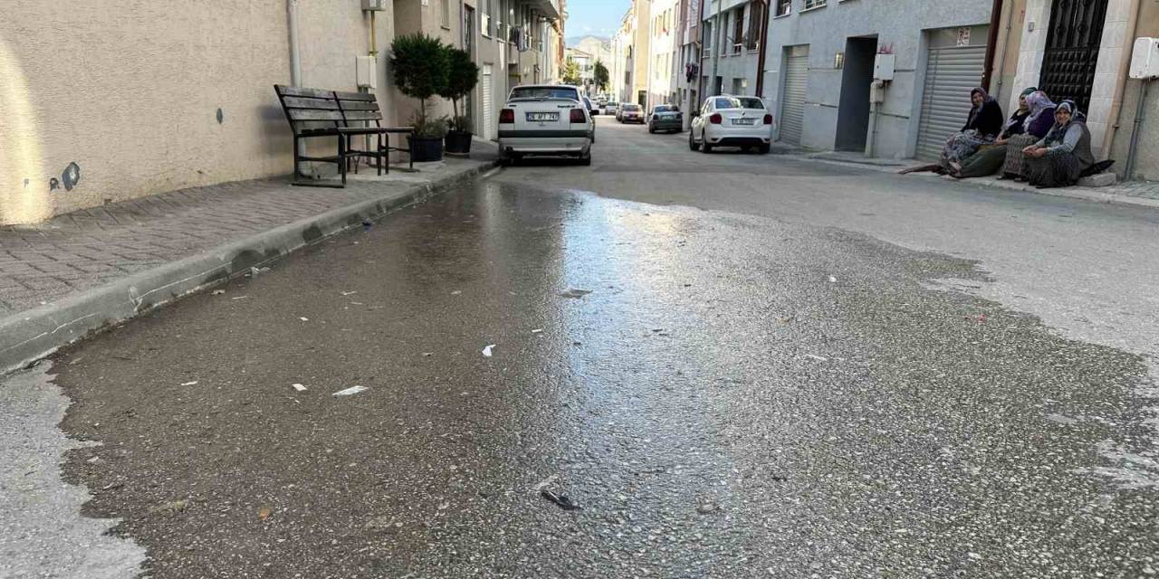 15 Gündür Akıyor Eski Bakıyor