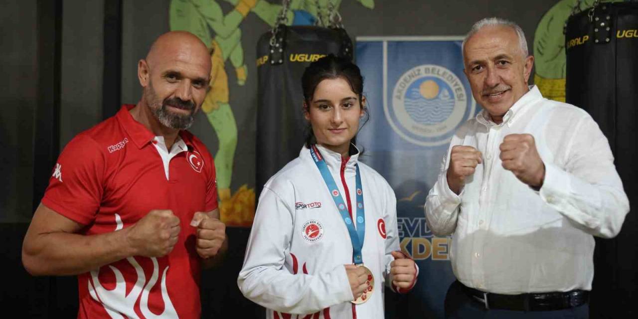 Avrupa’nın En Büyüğü Oldu, Kız Çocuklarının Rol Modeli Haline Geldi