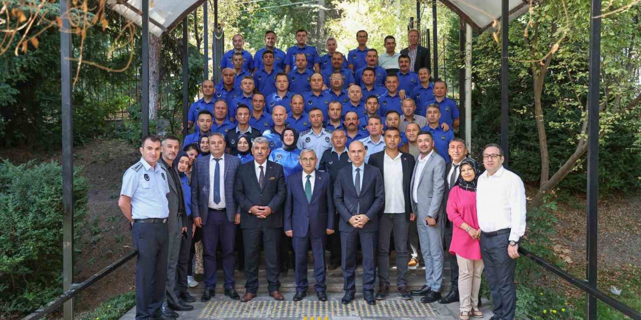 Başkan Alim Işık, Zabıta Personeli İle Kahvaltıda Buluştu