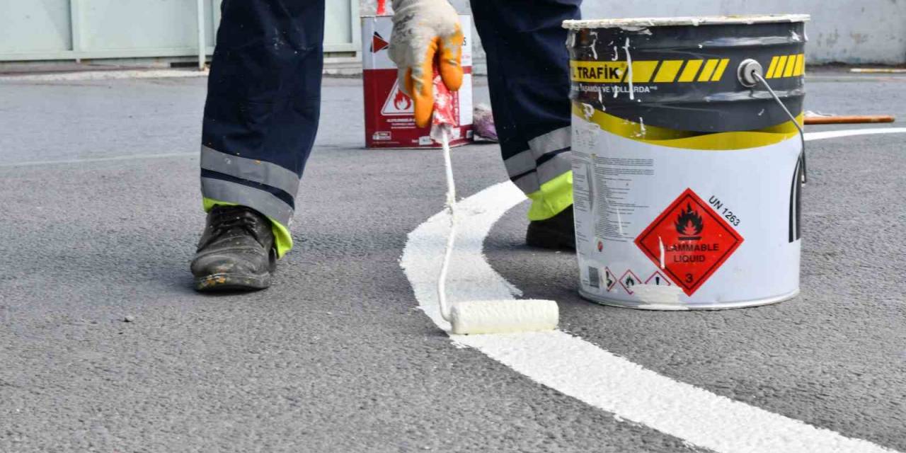 Esenyurt’ta Okul Bahçeleri Renklendirildi