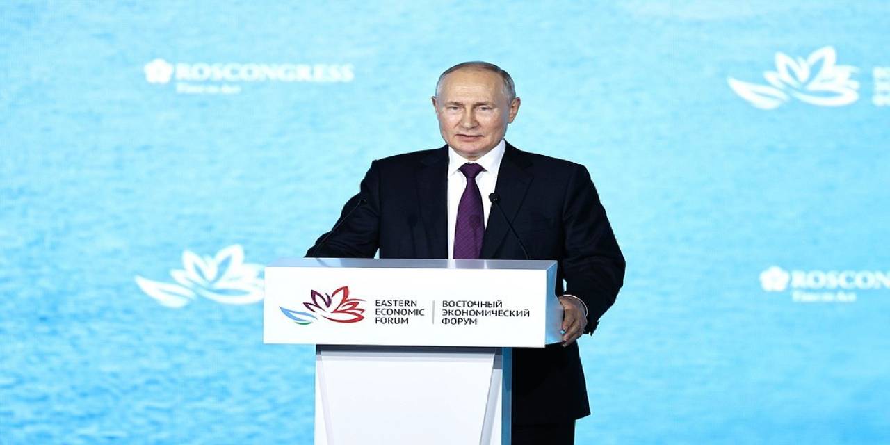 Putin: “Ermenistan, Esasen Azerbaycan’ın Karabağ Üzerindeki Egemenliğini Tanıdı”