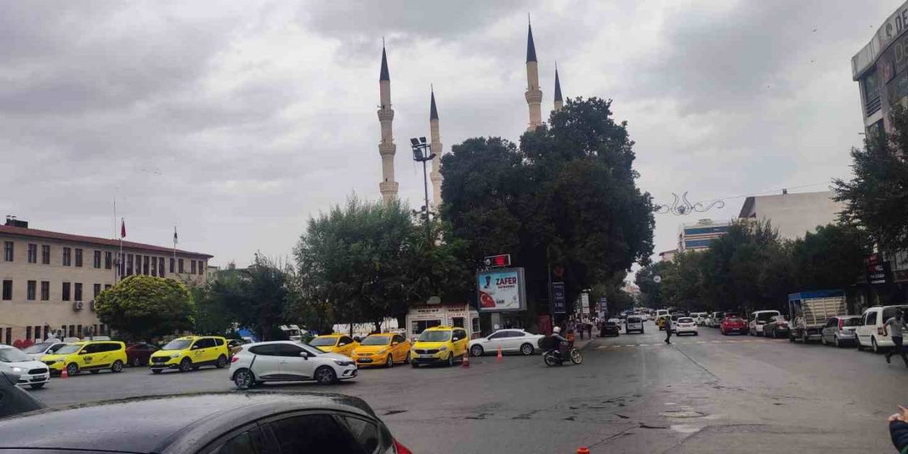 Iğdır’da Sıcak Havalar Yerini Yağmura Bıraktı