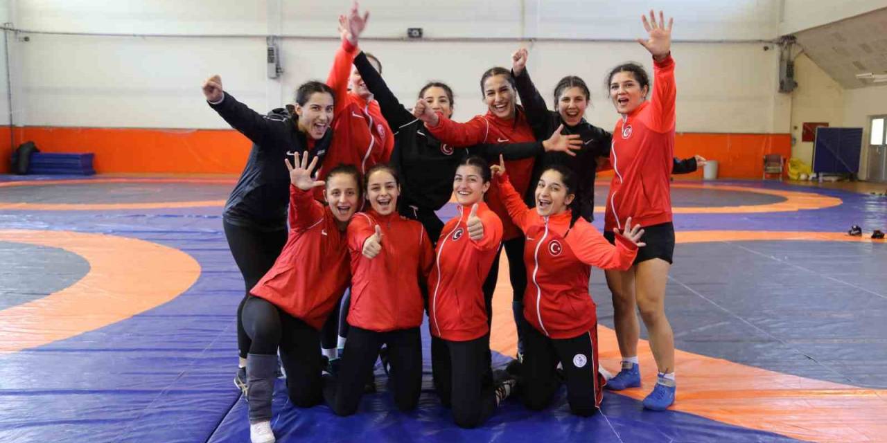 Kadın Güreş Milli Takımı’nda Hedef Altın Madalya