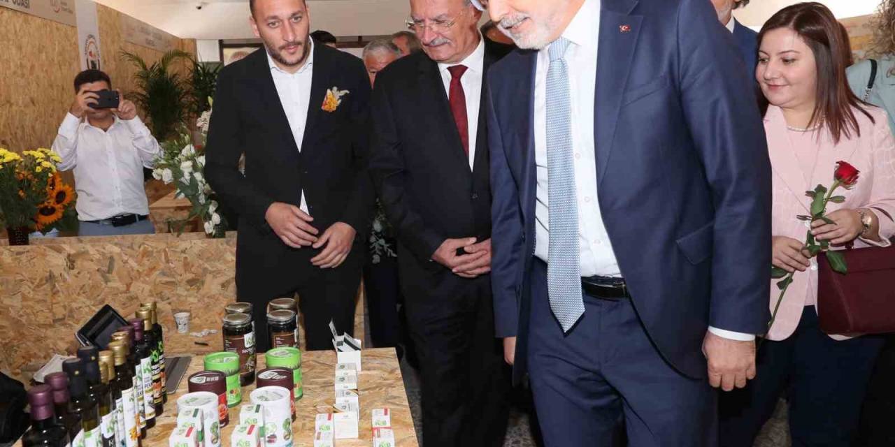 Ato’nun Girişimleriyle ‘Aktarlık Ve Çiçekçilik’ Geleneksel Meslekleri Belgelendi