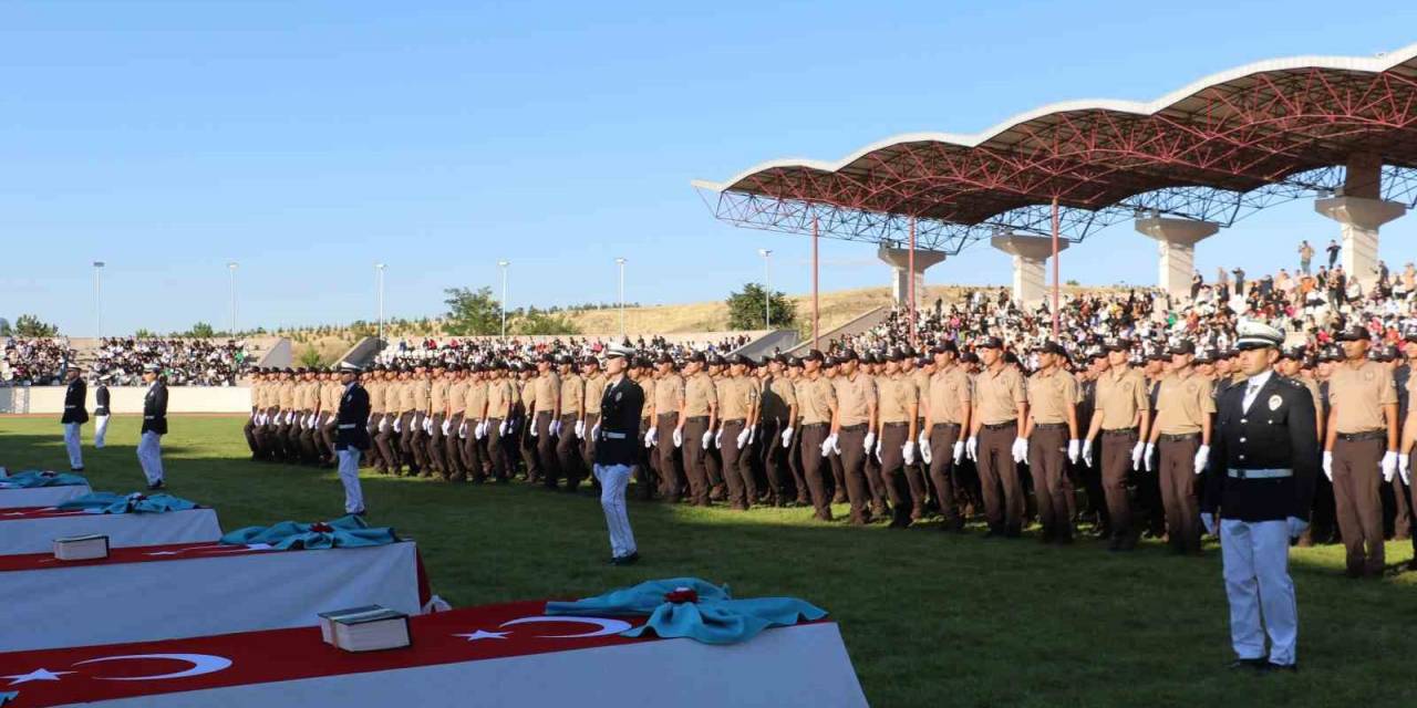 Bakan Yerlikaya: “Emniyet, Jandarma Ve Sahil Güvenlik Gibi Köklü Kolluk Teşkilatlarımız Sayesinde İç Huzurumuzu Hamdolsun Üst Seviyede Koruyoruz”