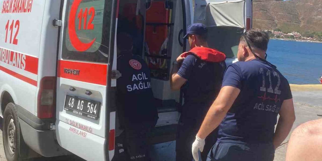 Denizde Boğulma Tehlikesi Geçiren Şahıs, Kaldırıldığı Hastanede Hayatını Kaybetti