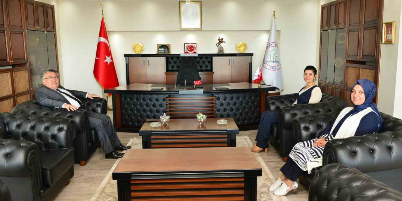 Hakimlerden Rektör Özölçer’e Ziyaret