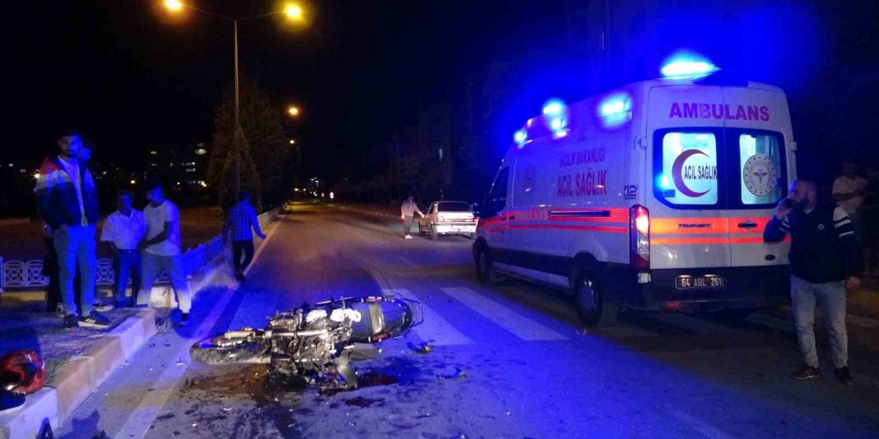 Motosikletin Kamyonete Çarptığı Kazada Kişi 2 Öldü, Kaza Anı Kamerada