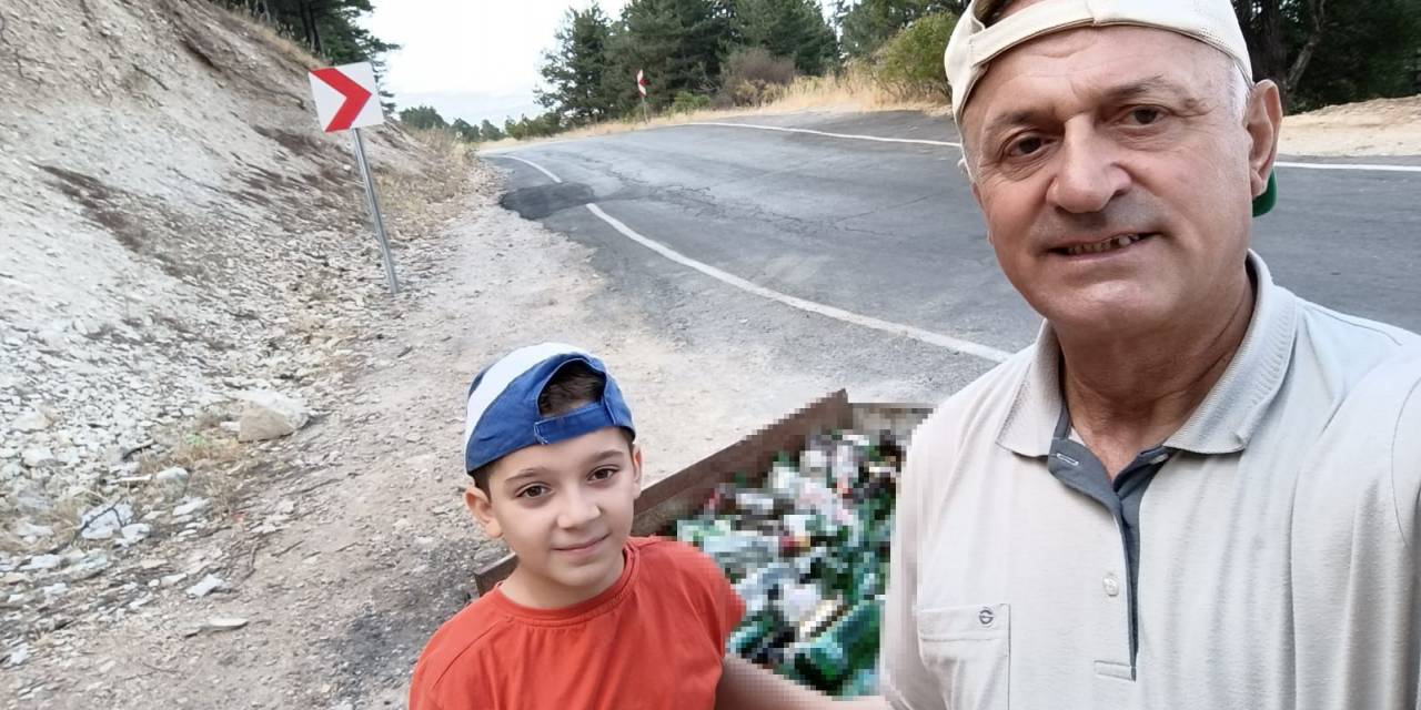 Dağ Yolu Ve Etrafına Atılan Alkol Şişelerini Topladılar