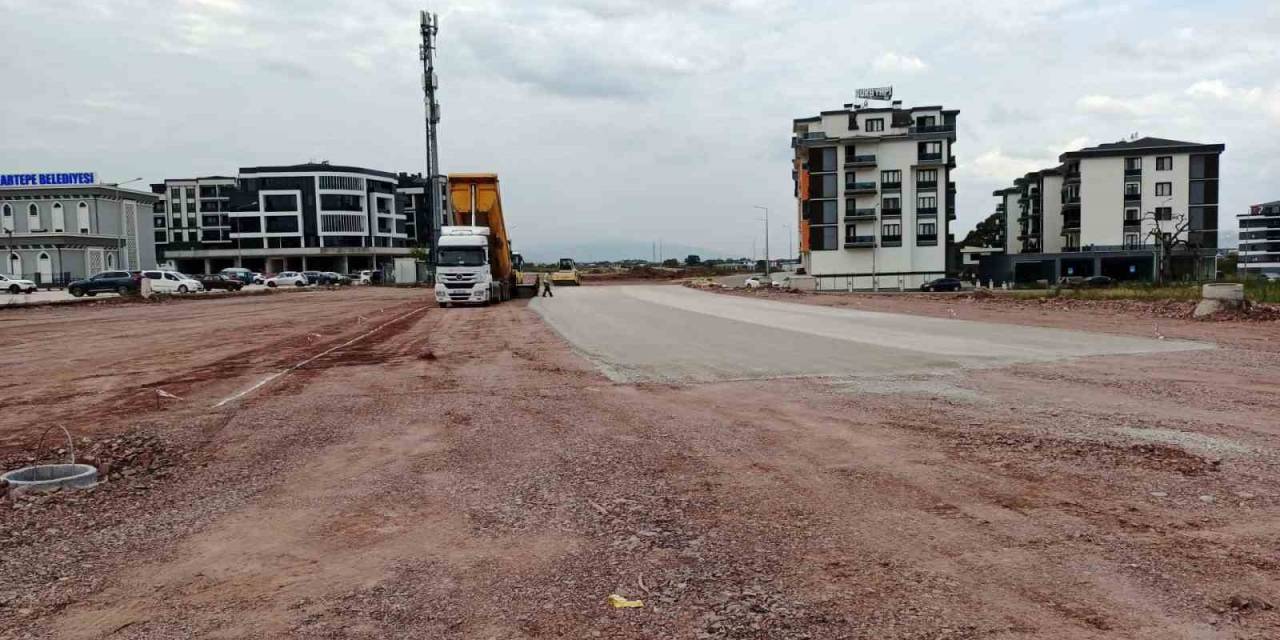Kartepe Kent Meydanına 446 Araçlık Otopark